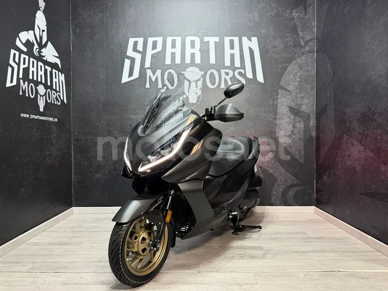 Zontes 125 E 3590 € 2025 Barcelona - 2