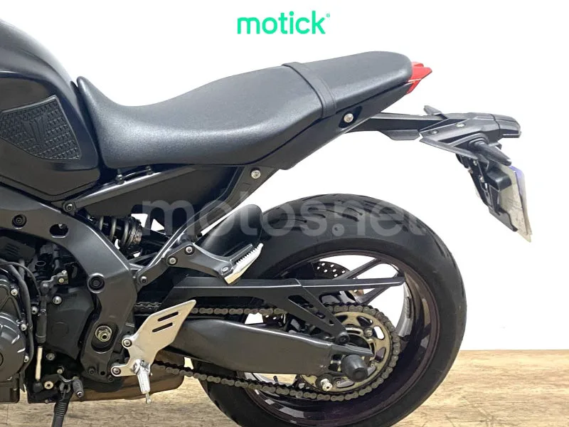 Yamaha MT-09 - Vista 8