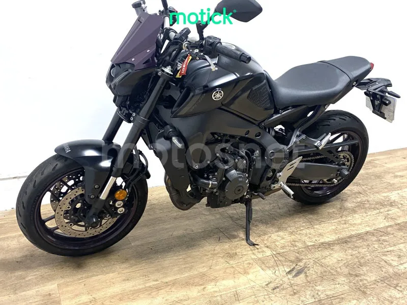 Yamaha MT-09 - Vista 11