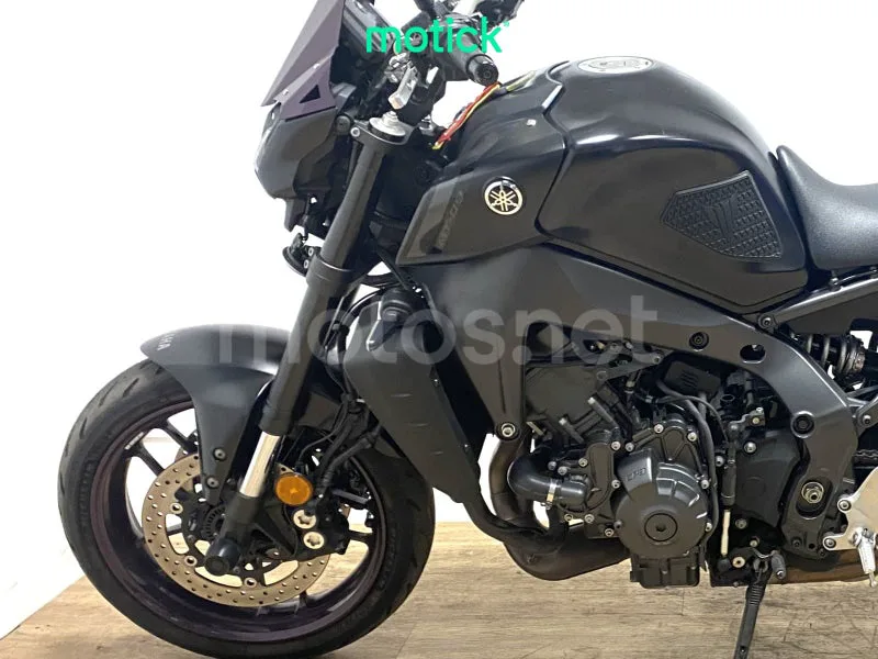Yamaha MT-09 - Vista 7