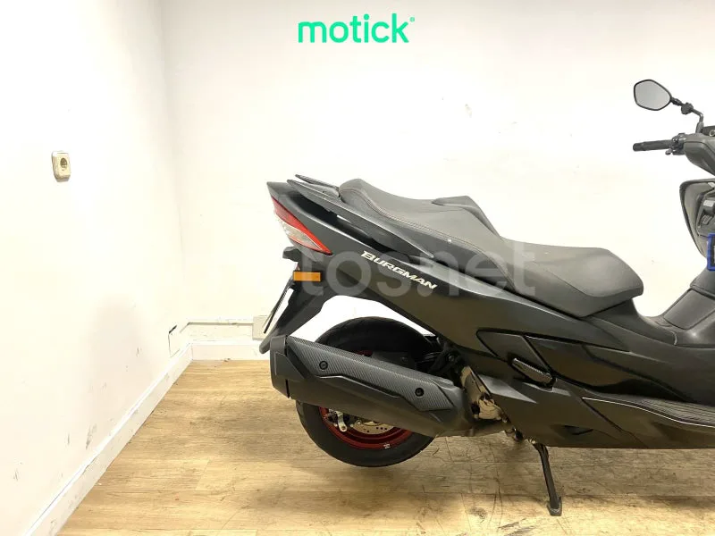 Suzuki Burgman 400 - Vista 3