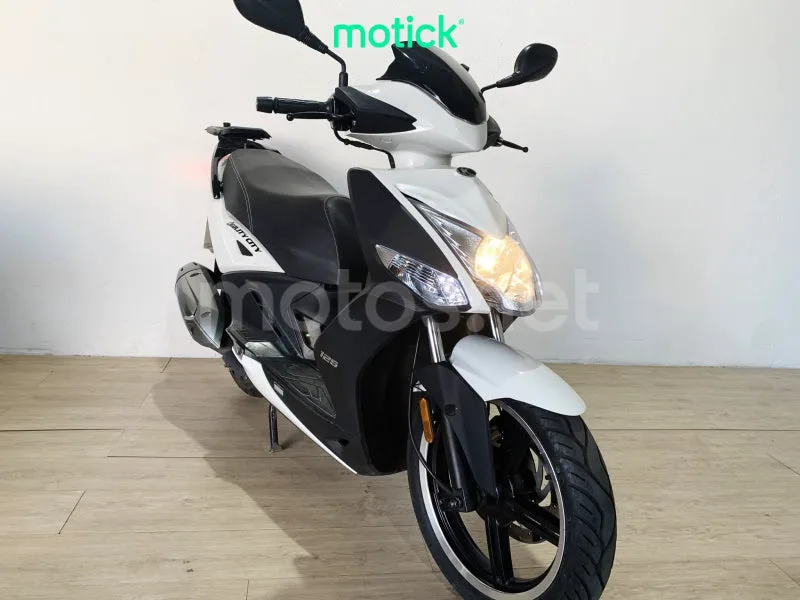 Kymco Agility City 125 - Vista 8