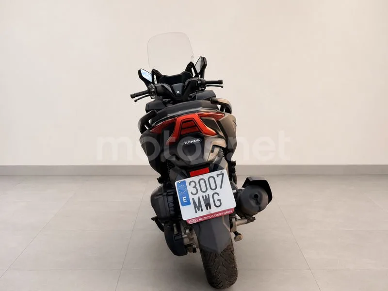 Honda Forza 125 - Vista 12