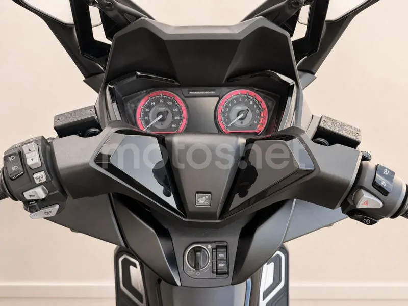 Honda Forza 125 - Vista 14