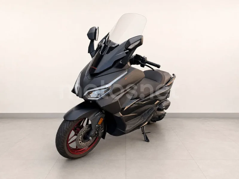 Honda Forza 125 - Vista 7