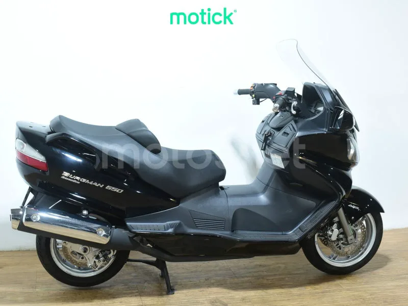 Suzuki Burgman 650 Executive - Vista 10