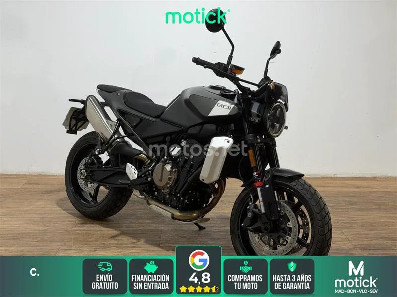 Husqvarna Svartpilen 801 6860 € 2024 Barcelona - 1