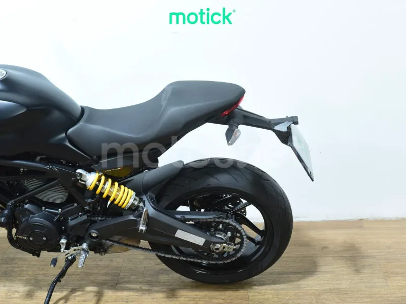 Ducati Monster 797 - Vista 9
