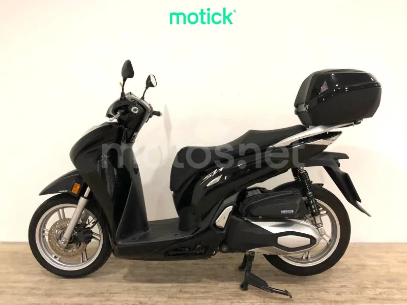 Honda SH350i - Vista 6