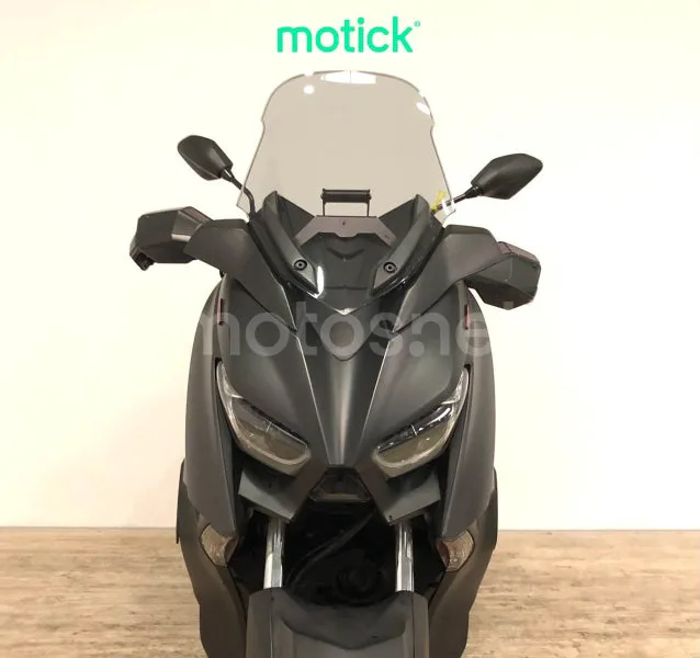 Yamaha XMAX 300 - Vista 9