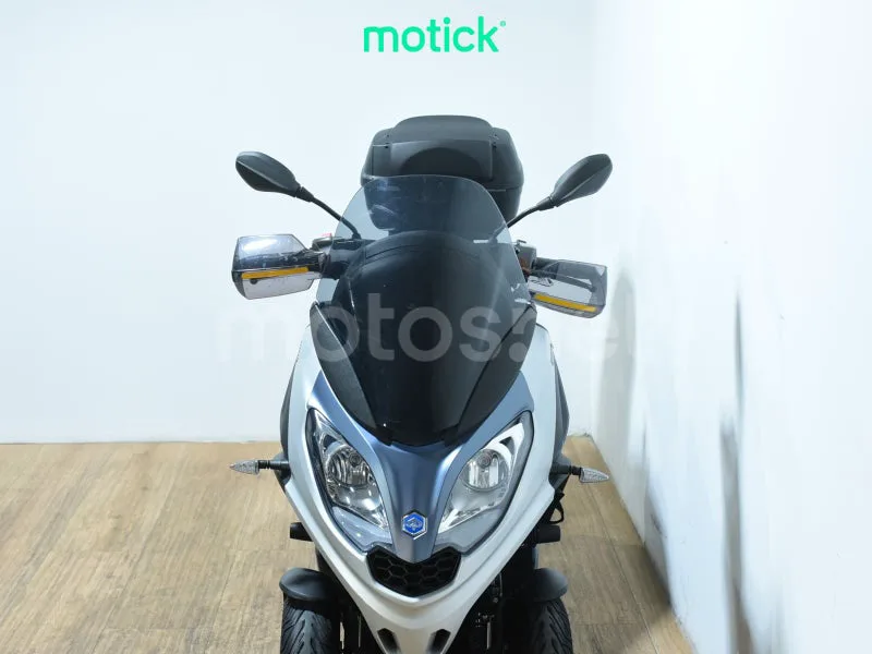 Piaggio MP3 - Vista 11