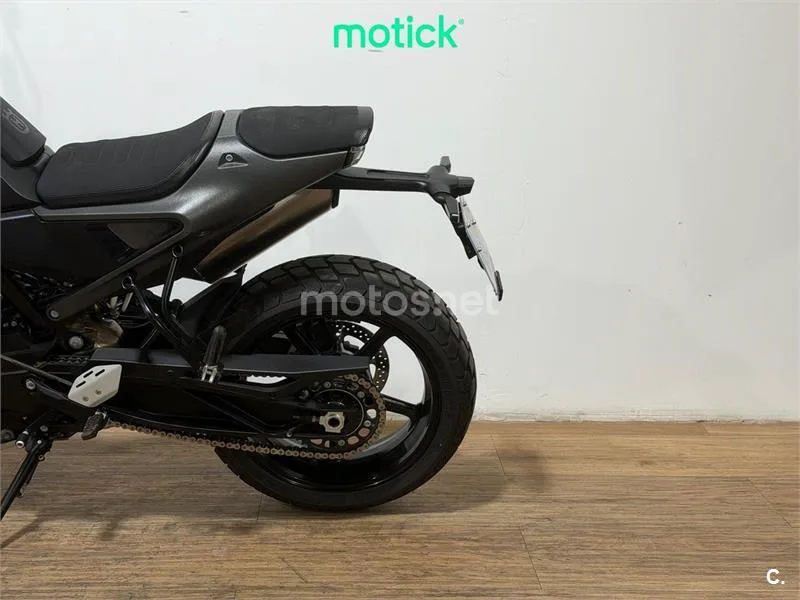 Husqvarna Svartpilen 801 - Vista 9