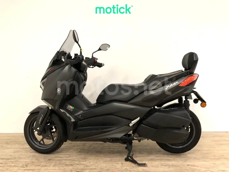 Yamaha XMAX 300 - Vista 6