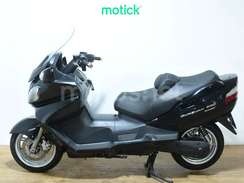 Suzuki Burgman 650 Executive - Vista 7