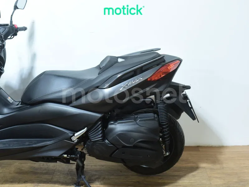 Yamaha XMAX 400 - Vista 9