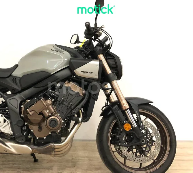 Honda CB650R - Vista 4