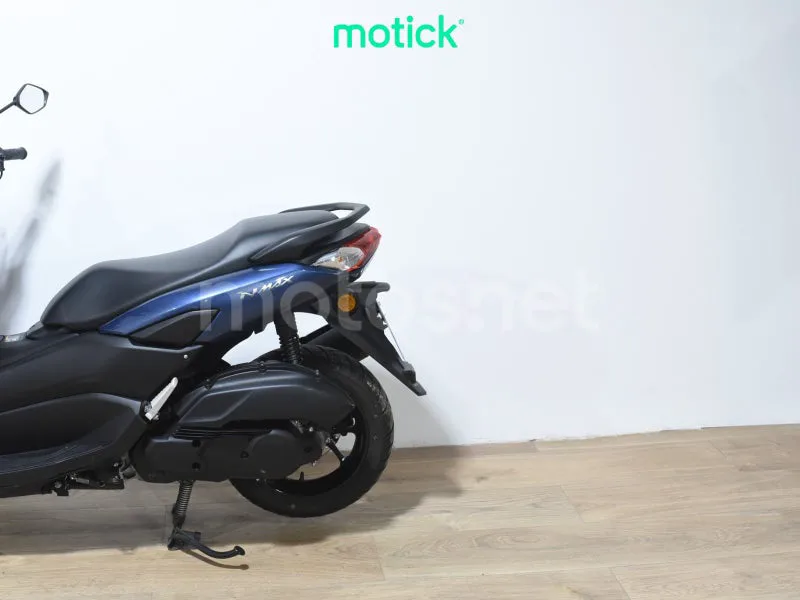 Yamaha NMAX - Vista 8