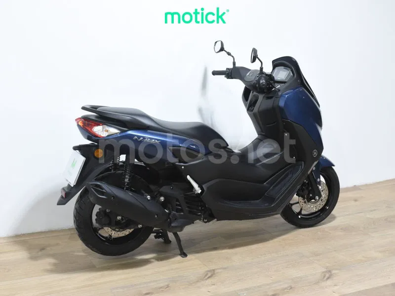 Yamaha NMAX - Vista 9