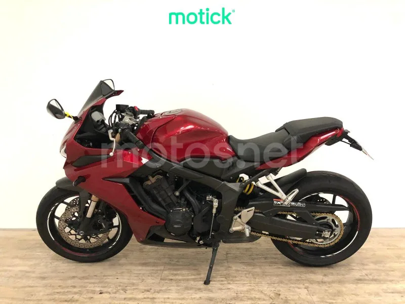 Honda CBR650R - Vista 6