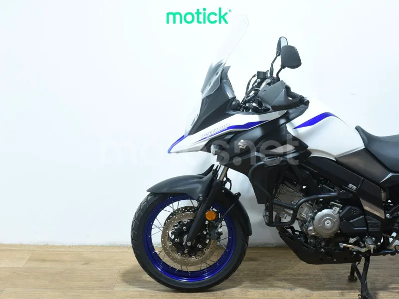 Suzuki V-Strom 650XT - Vista 8