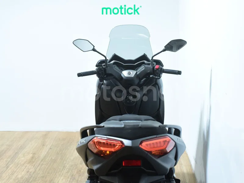 Yamaha XMAX 400 - Vista 6