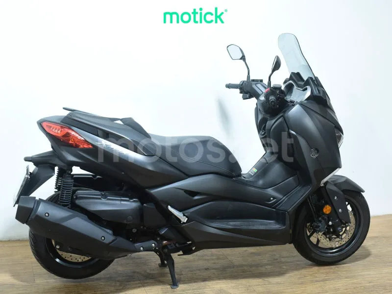 Yamaha XMAX 400 - Vista 10
