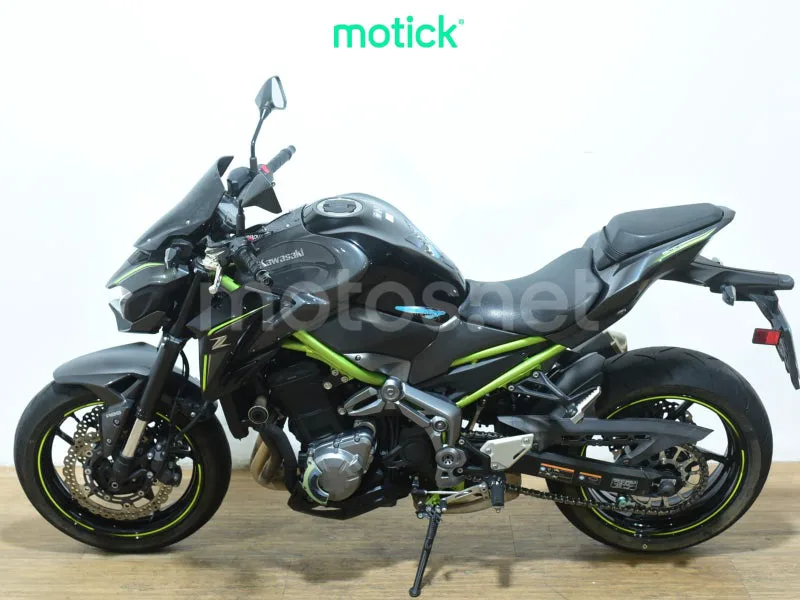 Kawasaki Z900 - Vista 7