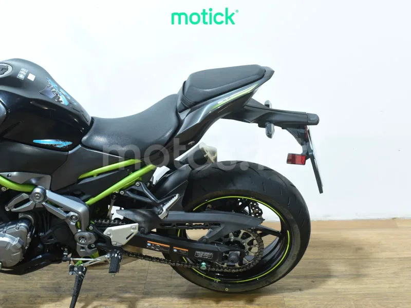 Kawasaki Z900 - Vista 9