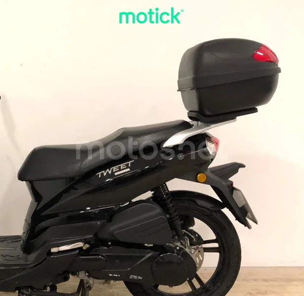 Peugeot Tweet 125 - Vista 8