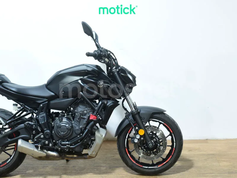 Yamaha MT-07 - Vista 4