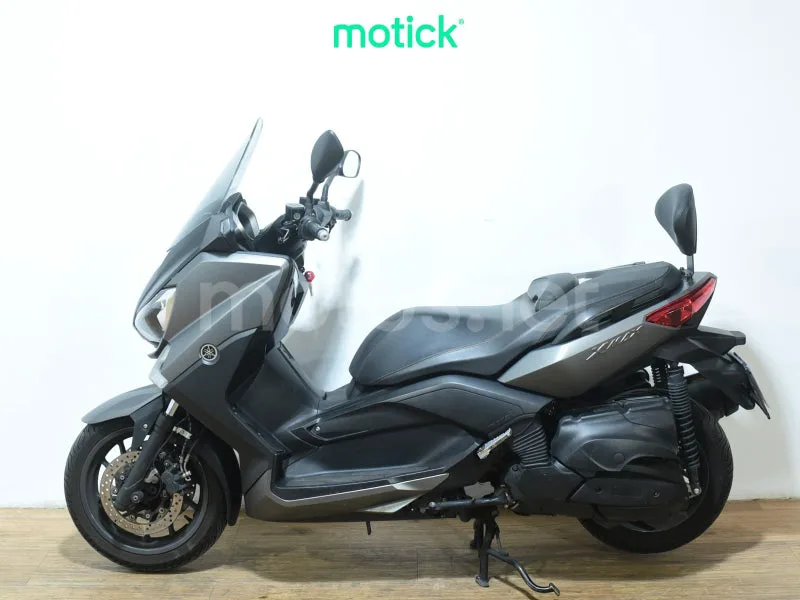 Yamaha XMAX 400 - Vista 7