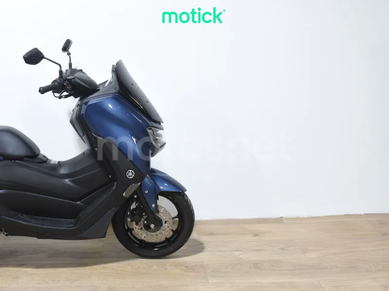 Yamaha NMAX - Vista 4