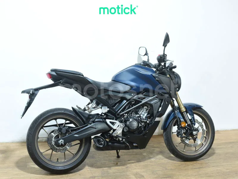 Honda CB125R - Vista 9