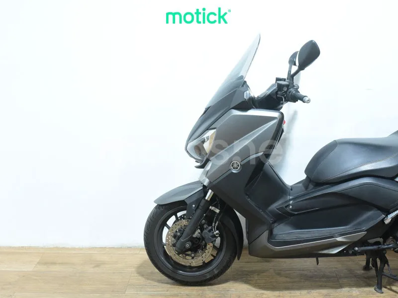 Yamaha XMAX 400 - Vista 8