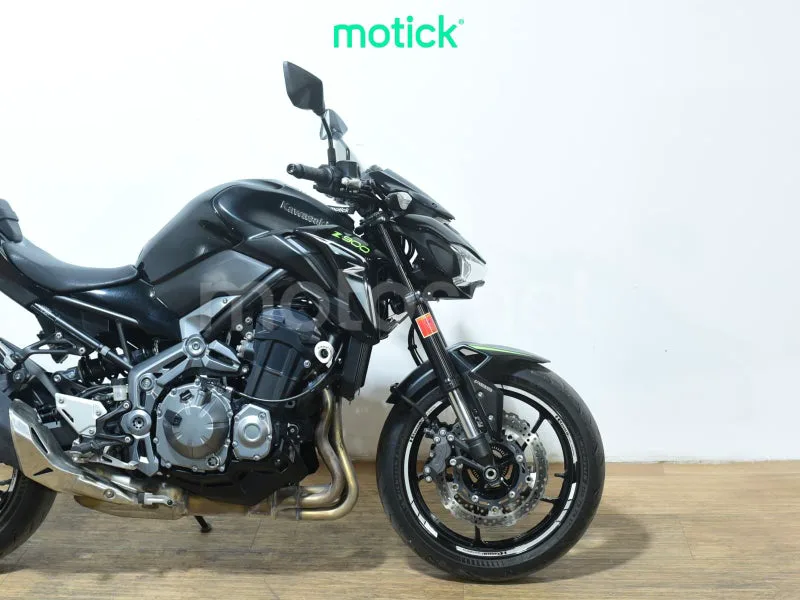 Kawasaki Z900 - Vista 4