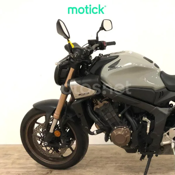 Honda CB650R - Vista 7