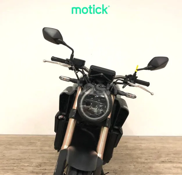 Honda CB650R - Vista 9