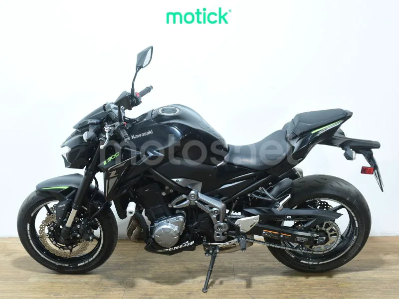 Kawasaki Z900 - Vista 7