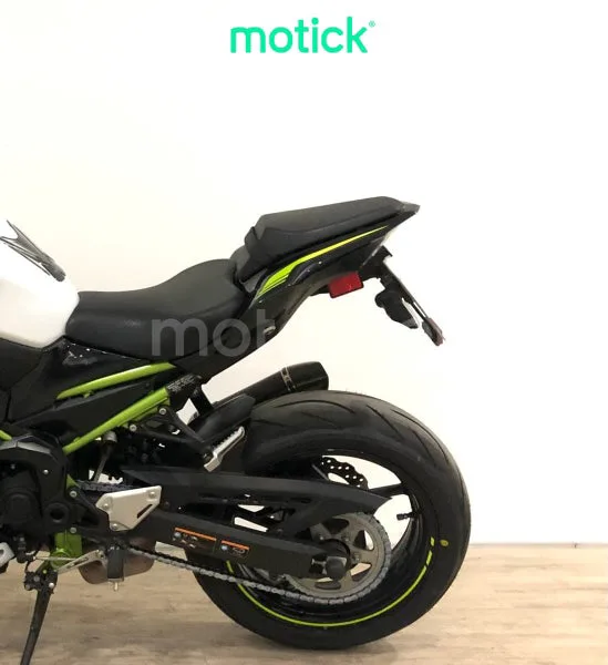 Kawasaki Z900 - Vista 8