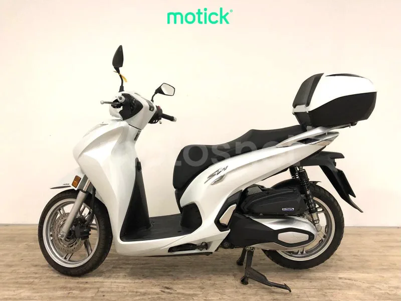 Honda SH350i - Vista 6