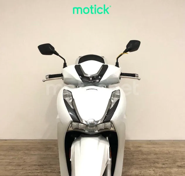 Honda SH350i - Vista 9