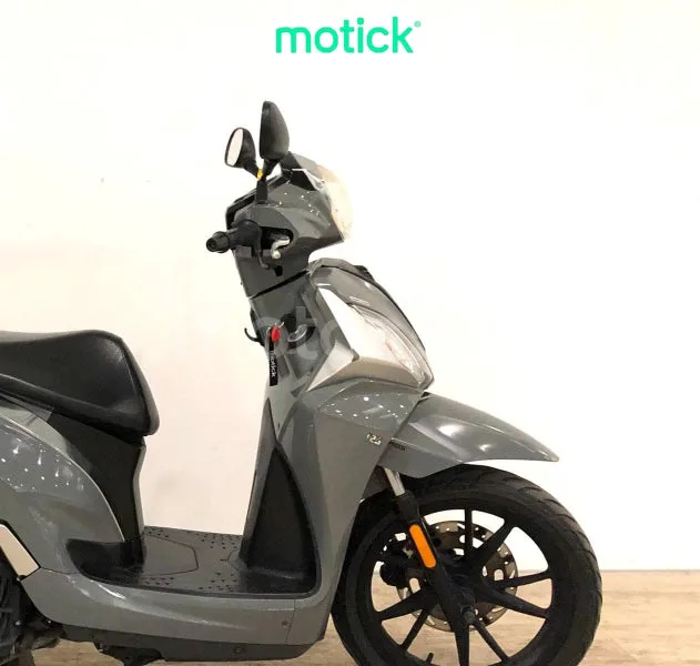 SYM Symphony ST 125 LC - Vista 4