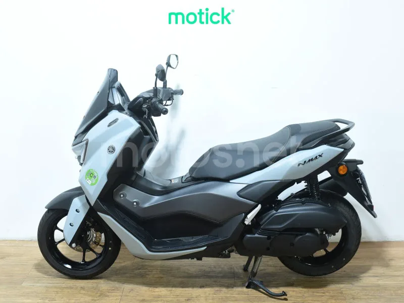 Yamaha NMAX - Vista 7