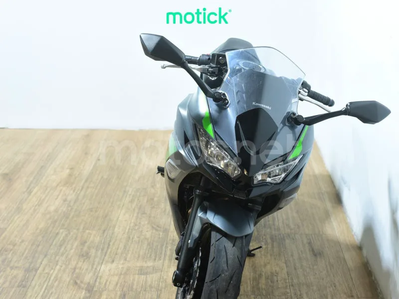 Kawasaki Ninja 650 - Vista 11
