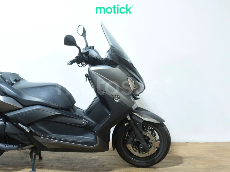 Yamaha XMAX 400 - Vista 4