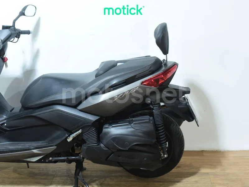 Yamaha XMAX 400 - Vista 9
