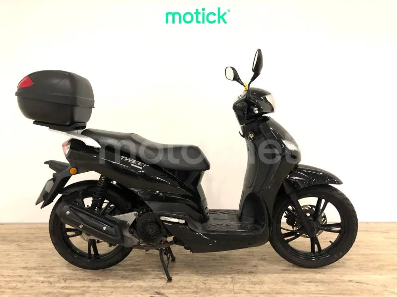 Peugeot Tweet 125 1760 € 2022 Sevilla - 2