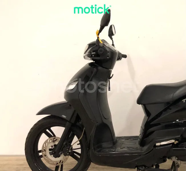 Peugeot Tweet 125 - Vista 7