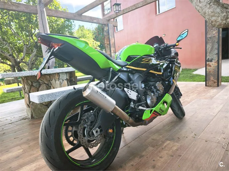 Kawasaki Ninja ZX-6R - Vista 3