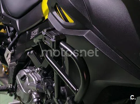 Suzuki V-Strom 650XT - Vista 6
